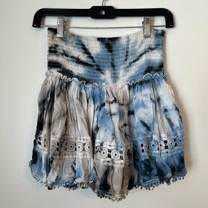 Surf Gypsy blue and white tie dye strapless blouse/skirt | size M